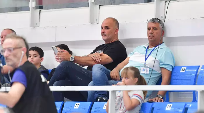 גם מאמן נבחרת ישראל בכדורגל אלון חזן הגיע לצפות (חגי מיכאלי)