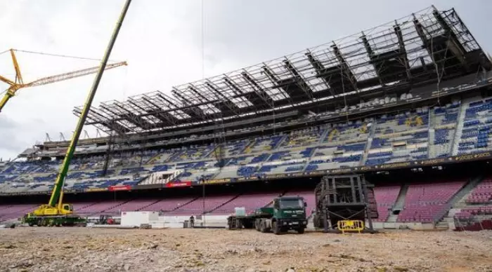 אצטדיון הקאמפ נואו (האתר הרשמי של ברצלונה)
