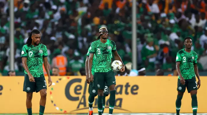 שחקני נבחרת ניגריה מאוכזבים (רויטרס)