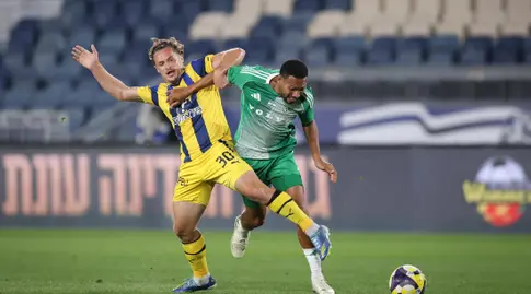 קנג׳י גורה. "הפלייאוף סימן שאלה גדול עבורו" (רדאד ג