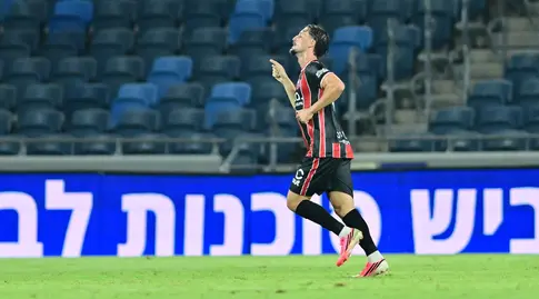 לירן רוטמן רץ לחגוג (חגי מיכאלי)