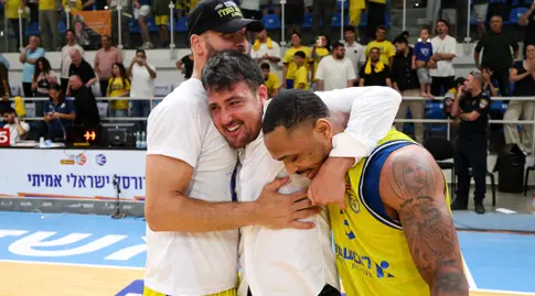 "אין זמן לנוח". דן קציר (שחר גרוס)