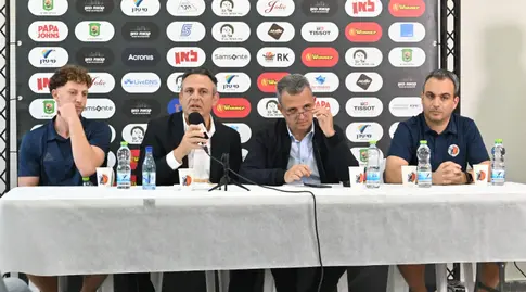 אלעד חסין, כרמל שאמה הכהן, אבי גבאי וגיל בני (ראובן שוורץ)