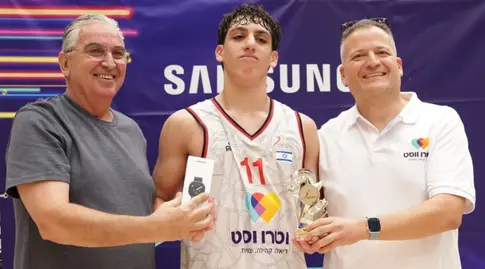 המצטיין במשחק עידו ארבל (ארז עוזיר / צחי טולדו)