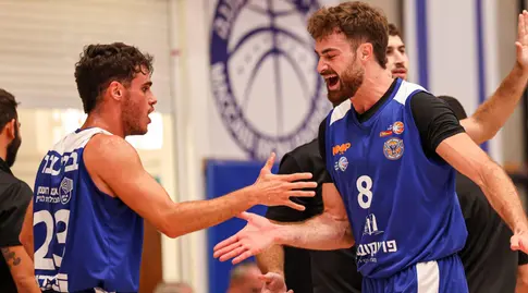 ניתאי רוזנברג וגל בייטנר חוגגים (יעל אמסילי, מנהלת ליגה לאומית Winner)