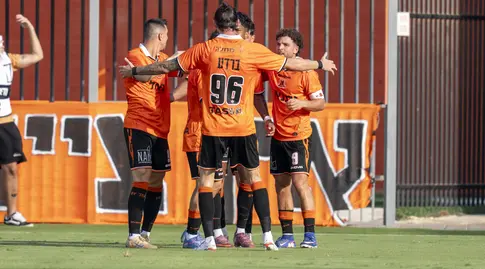 שחקני בני יהודה מברכים את ג