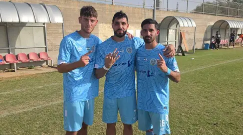 משה גולן, וליד דרוויש ומאור חדד (באדיבות מכבי נווה שאנן)