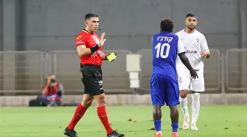 מת'יו קוג'ו (שחר גרוס)