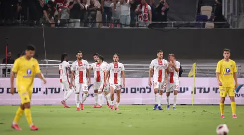 שחקני הפועל חיפה חוגגים (רדאד ג'בארה)
