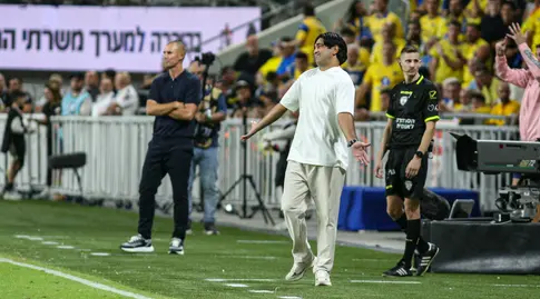 אליניב ברדה על וקני מילר על הקווים (שחר גרוס)