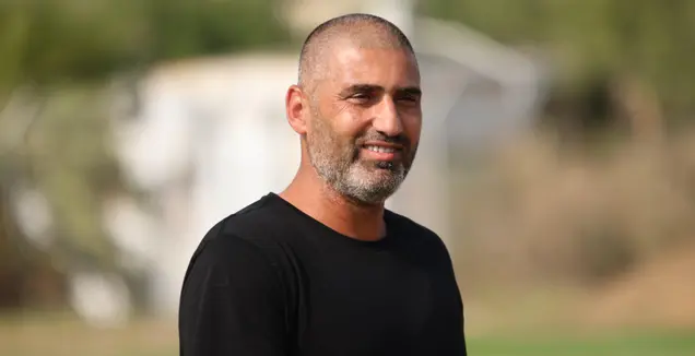 אורי קרגולה. הדוד מרוצה (יונתן גינזבורג)