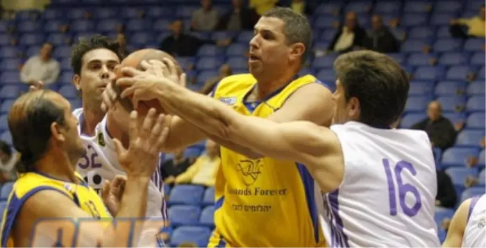 ותיקי מכבי. משחק מול צעירי רופין (אמיר לוי)